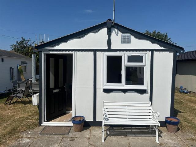 Bungalow for sale in Leysdown, Oad Street