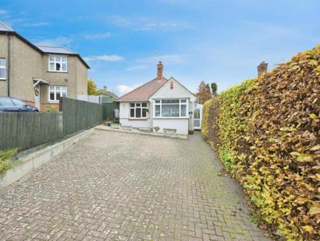 Bungalow for sale in Northampton, Northamptonshire