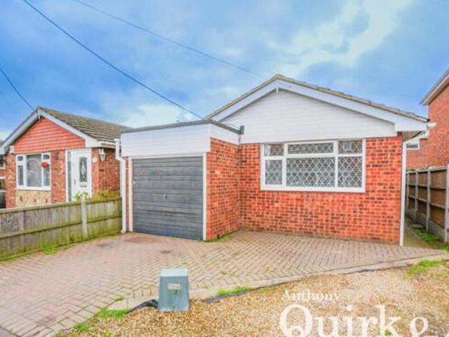 House for sale in Canvey Island