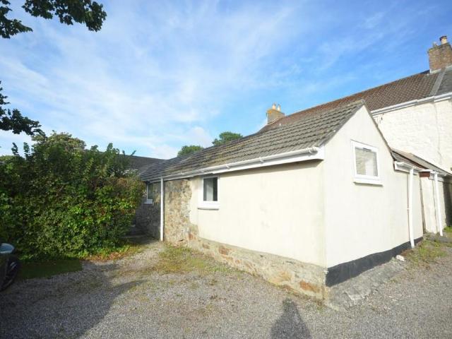 Bungalow for rent in Carnhell Green, Cornwall