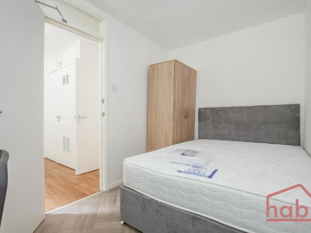 Bungalow for rent in East Bank, Norfolk