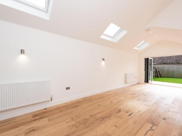 House for rent in Newtown, Reading