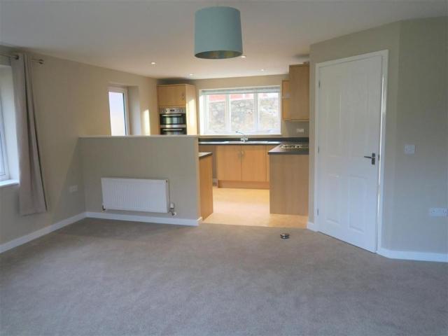 House for rent in Westford, Rockwell Green