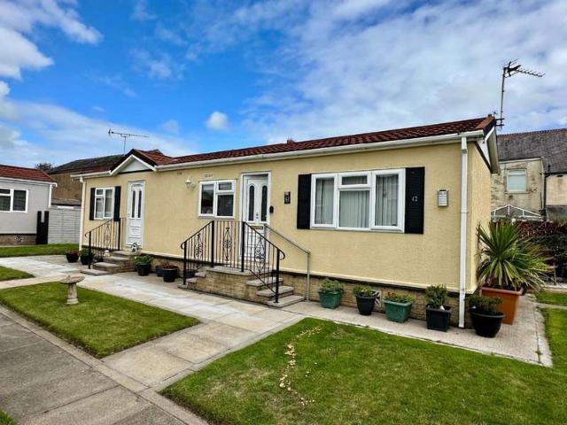 Farm for sale in Squires Gate, Blackpool