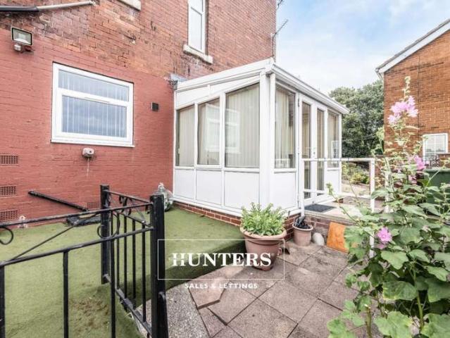 Farm for sale in Glasshoughton, Castleford