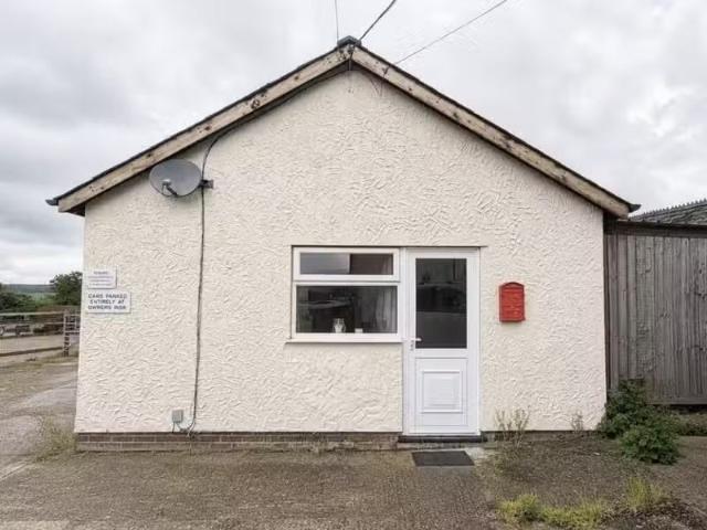 House for rent in Chelmondiston, Suffolk