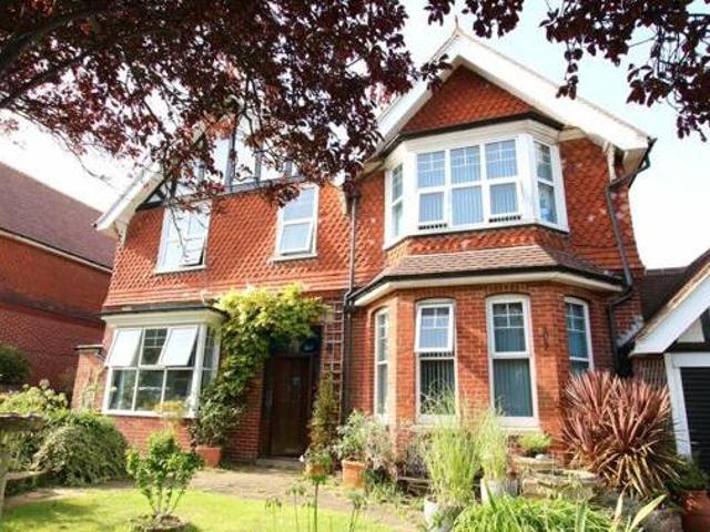 House for rent in Upperton, Eastbourne