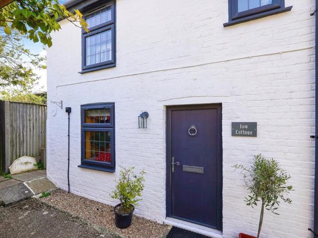 House for sale in Elvington, Ash