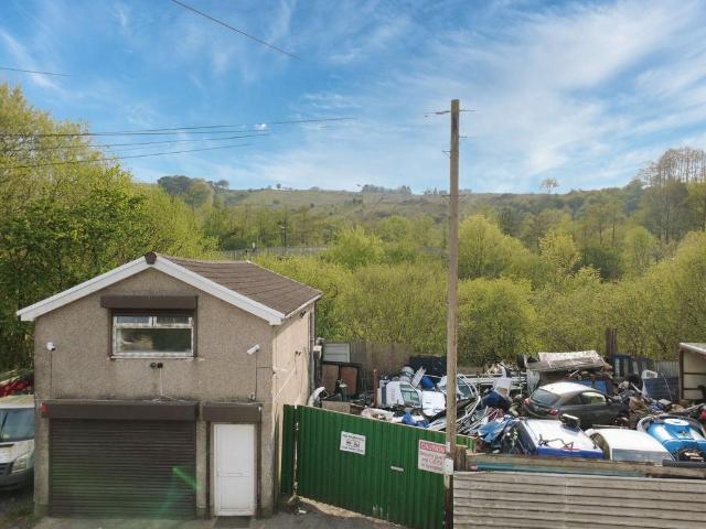House for sale in Sirhowy, Wales
