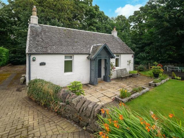 House for sale in Cardross, Scotland