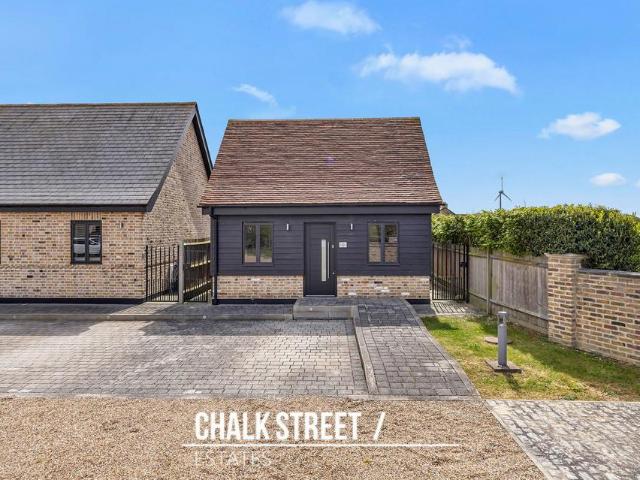 House for sale in South Ockendon, Essex
