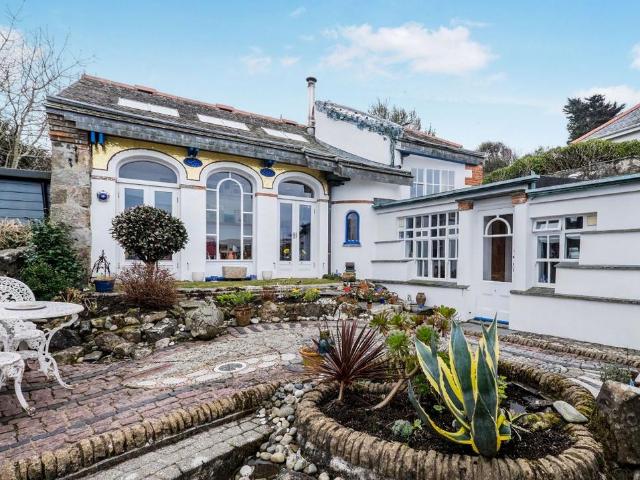 House for sale in Carbis Bay, St. Ives