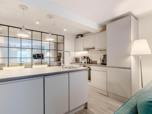 Flat for sale in Kingsdown, Feckenham