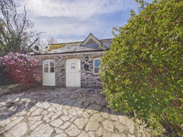 House for sale in Ruan Lanihorne