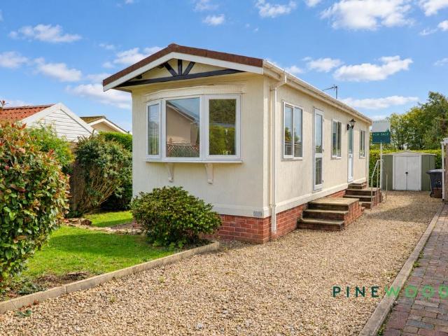 Bungalow for sale in Henmoor, North East Derbyshire