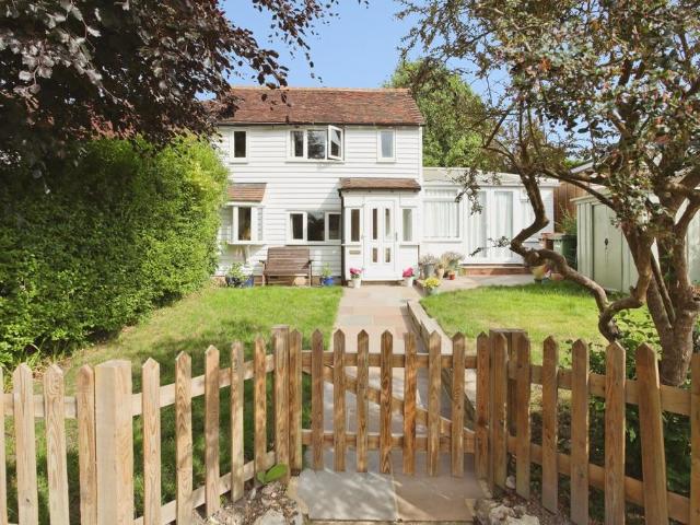 House for sale in Sandown Park, Kent