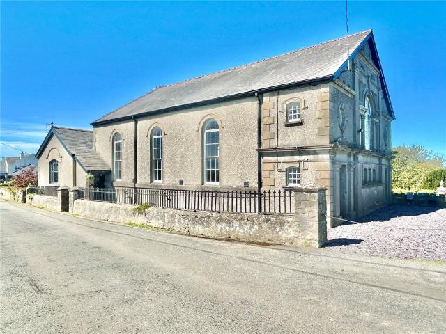 House for sale in Llanddaniel Fab, Wales