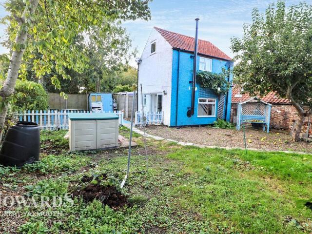 House for sale in Stokesby, Norfolk
