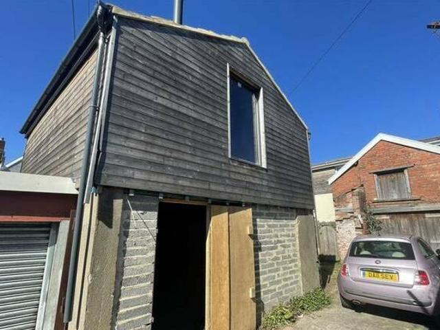 House for sale in Feckenham, City Of Bristol