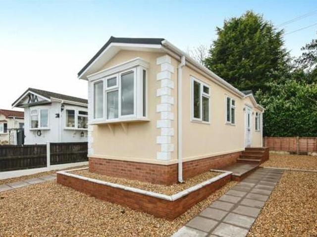 House for sale in Halesowen, West Midlands