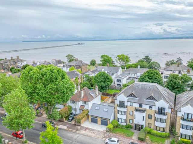 House for sale in Alton Barnes