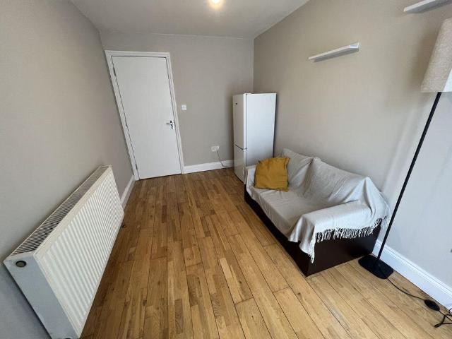 House for rent in Highwood Hill, Greater London