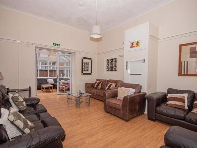 House for rent in Sydenham, Green Close