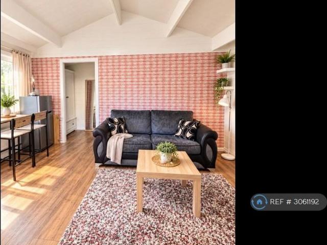 House for rent in London Borough of Merton, Greater London