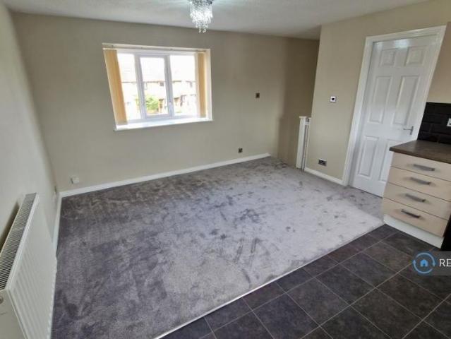 House for rent in Elmfield, Leicestershire