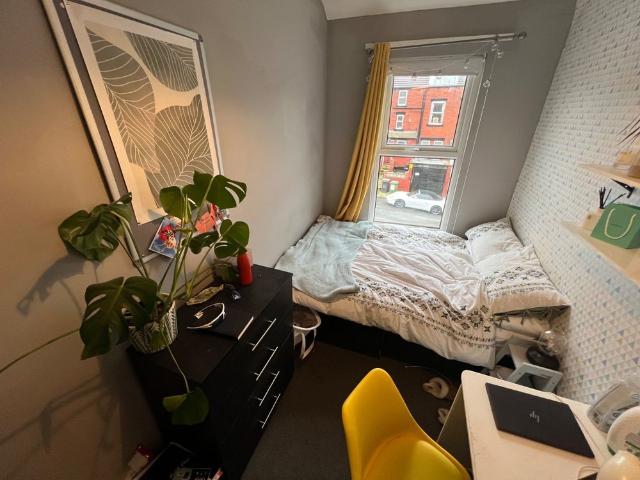 House for rent in Hyde Park, West Yorkshire