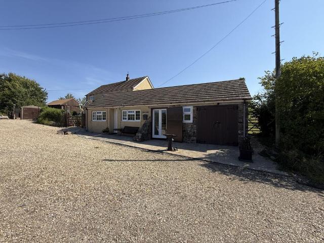 House for rent in Ilston, Wales
