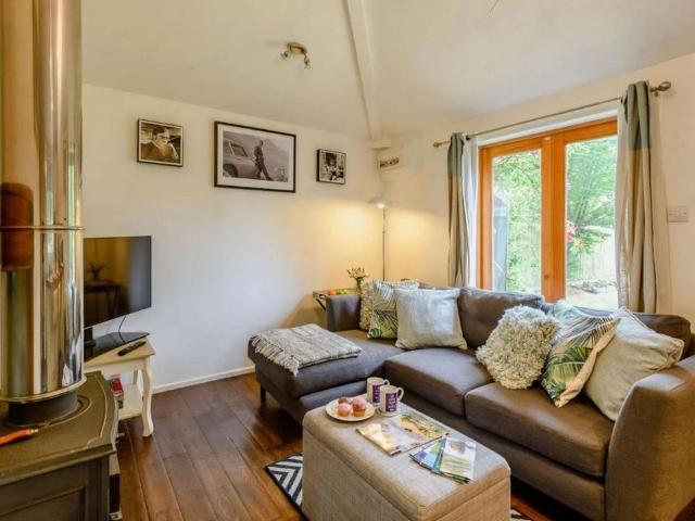 House for rent in Nodehill, Shide