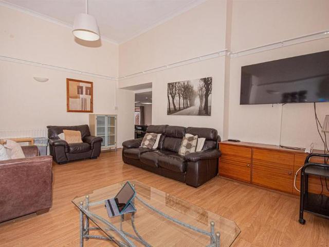 House for rent in Sydenham, Green Close
