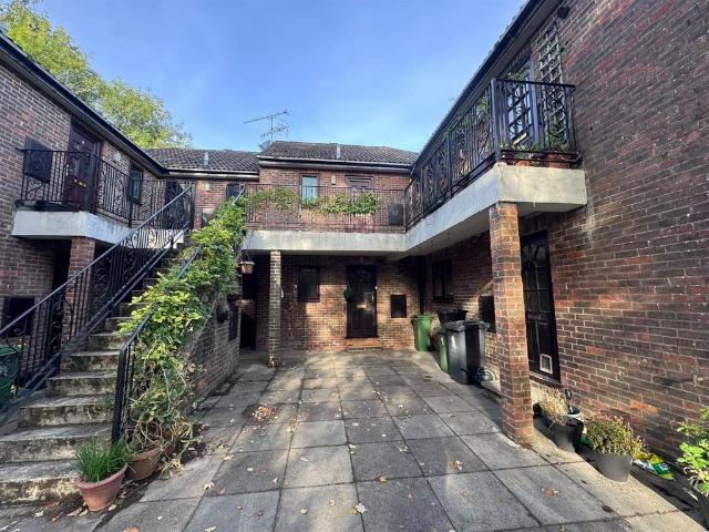 House for rent in East Liss, East Hampshire