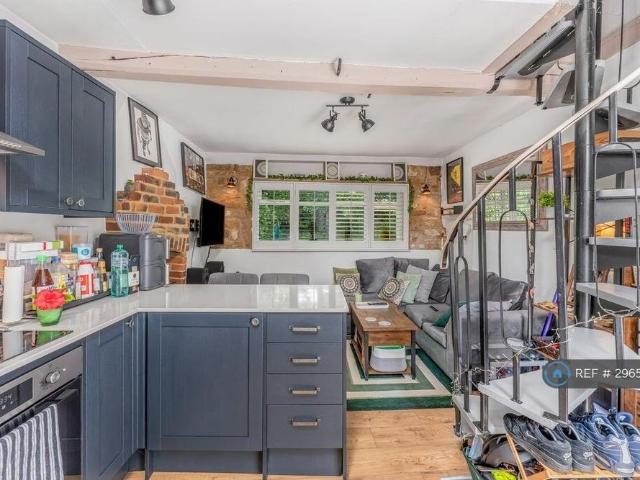 House for rent in Evershot, Oxfordshire