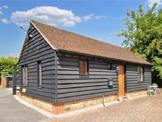 House for rent in Fole, Surrey