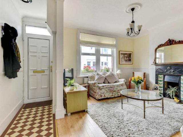 House for rent in Aldrington