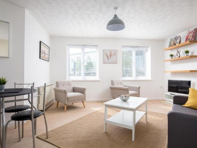 Apartment for rent in Fiddler's Green, Golden Valley