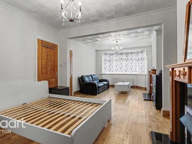 House for rent in The Wrythe, Greater London