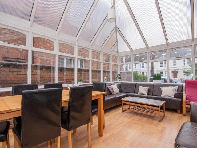 House for rent in Sydenham, Green Close