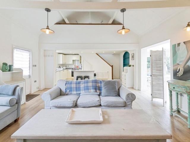 House for rent in Adstock
