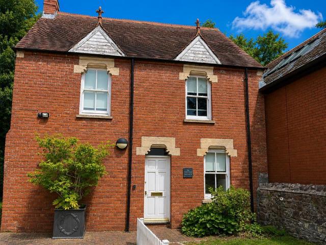 House for rent in Falcon Lodge, Wales