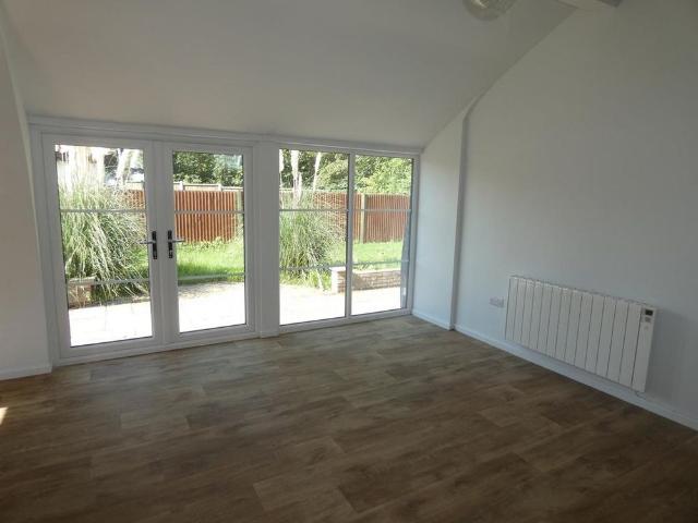 House for rent in Burgh St Peter, Norfolk