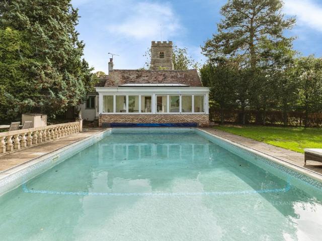 House for rent in Adstock