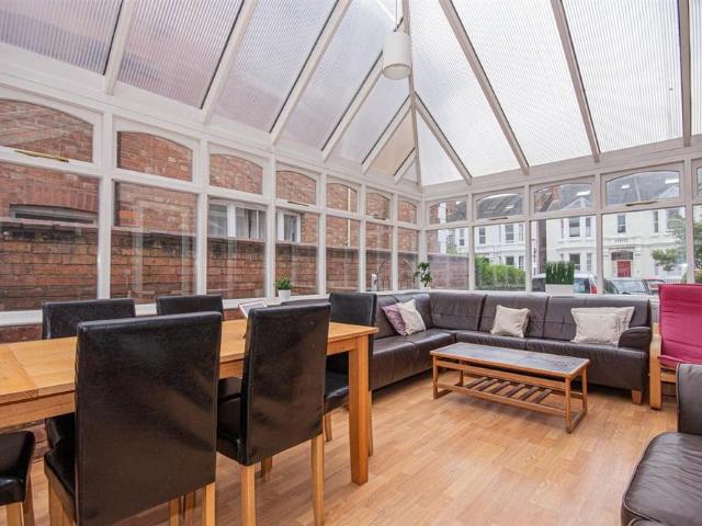 House for rent in Sydenham, Green Close