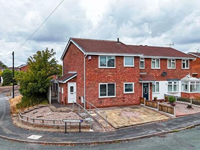 Apartment for rent in Beamhurst, Staffordshire