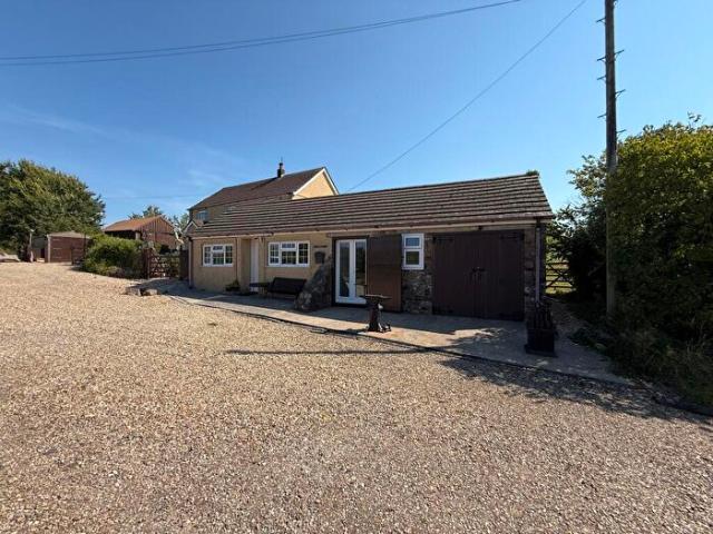 Apartment for rent in Ilston, Wales