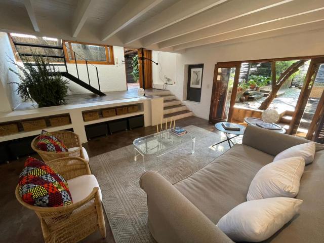 Room for rent in Rosebank, Gauteng