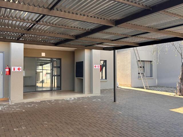 House for rent in Ifafi, Hartbeespoort Dam Nature Reserve