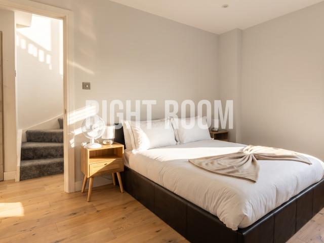Apartment for rent in College Park, Greater London
